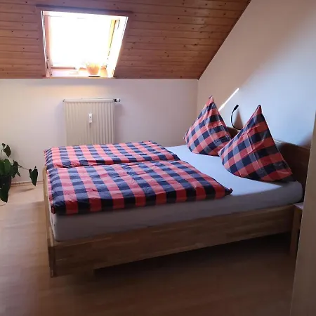 Baier Mit Balkon Und Schwedenofen Fuer Gemuetliche Abende Am Kamin * Engen